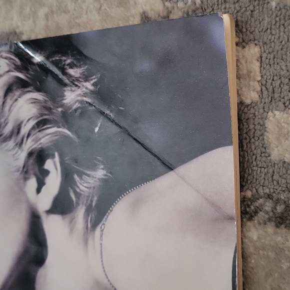 Vintage Best of Madonna electronic keyboard music book - Picture 3 of 6